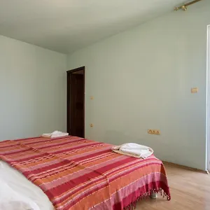 https://apartment-gold.hotels-in-trogir.com